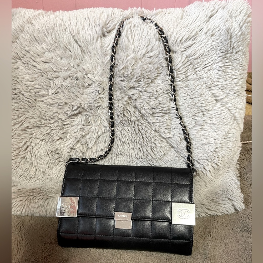 Vintage Chanel chocolate bar lambskin